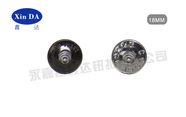 紐扣的樣式存現多樣化的趨勢？